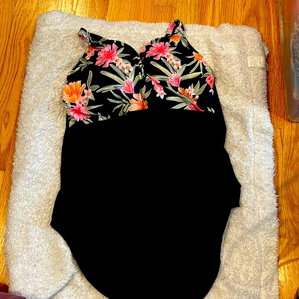 Bathing suit